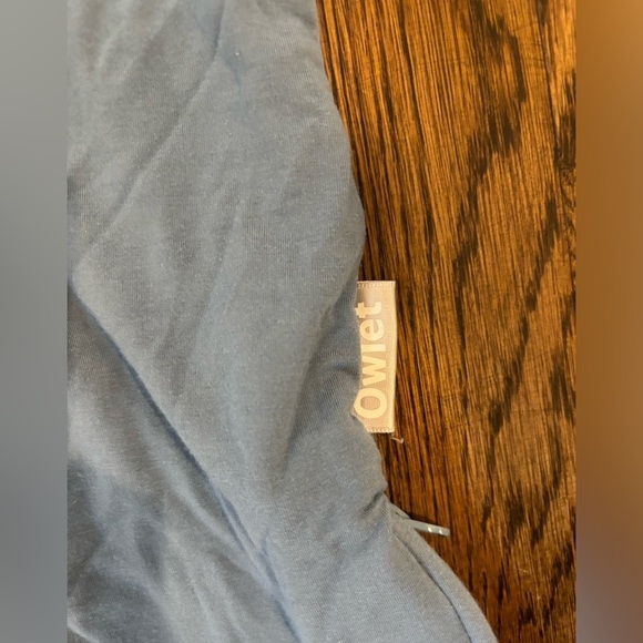 Owlet Dream Sleeper with Swaddle Sleep Sack - Picture 2 of 9